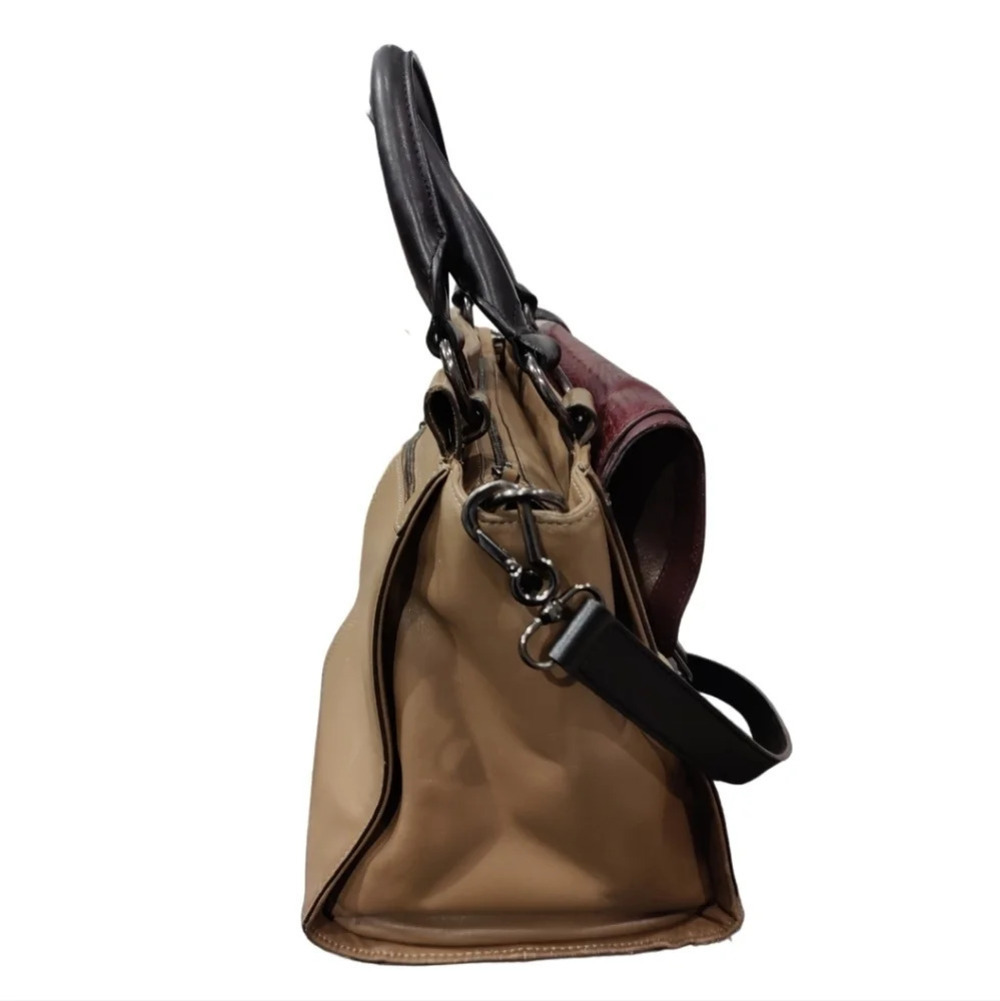 Vince Camuto Awesome Leather Satchel 😍 - Picture 6 of 16